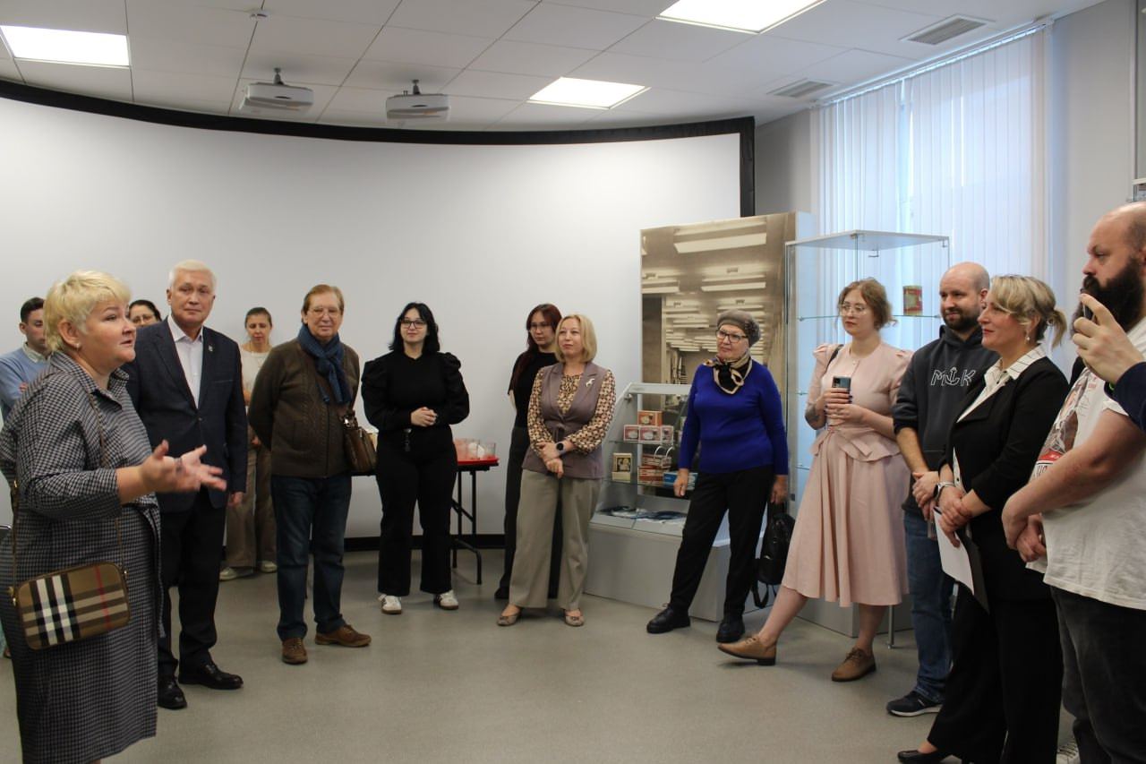 Заставка к записи - ​​Открытие выставки «Культ еды» в Мурманске